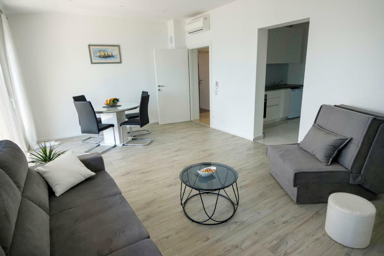 Apartmani Ticinovic Omiš Extérieur photo