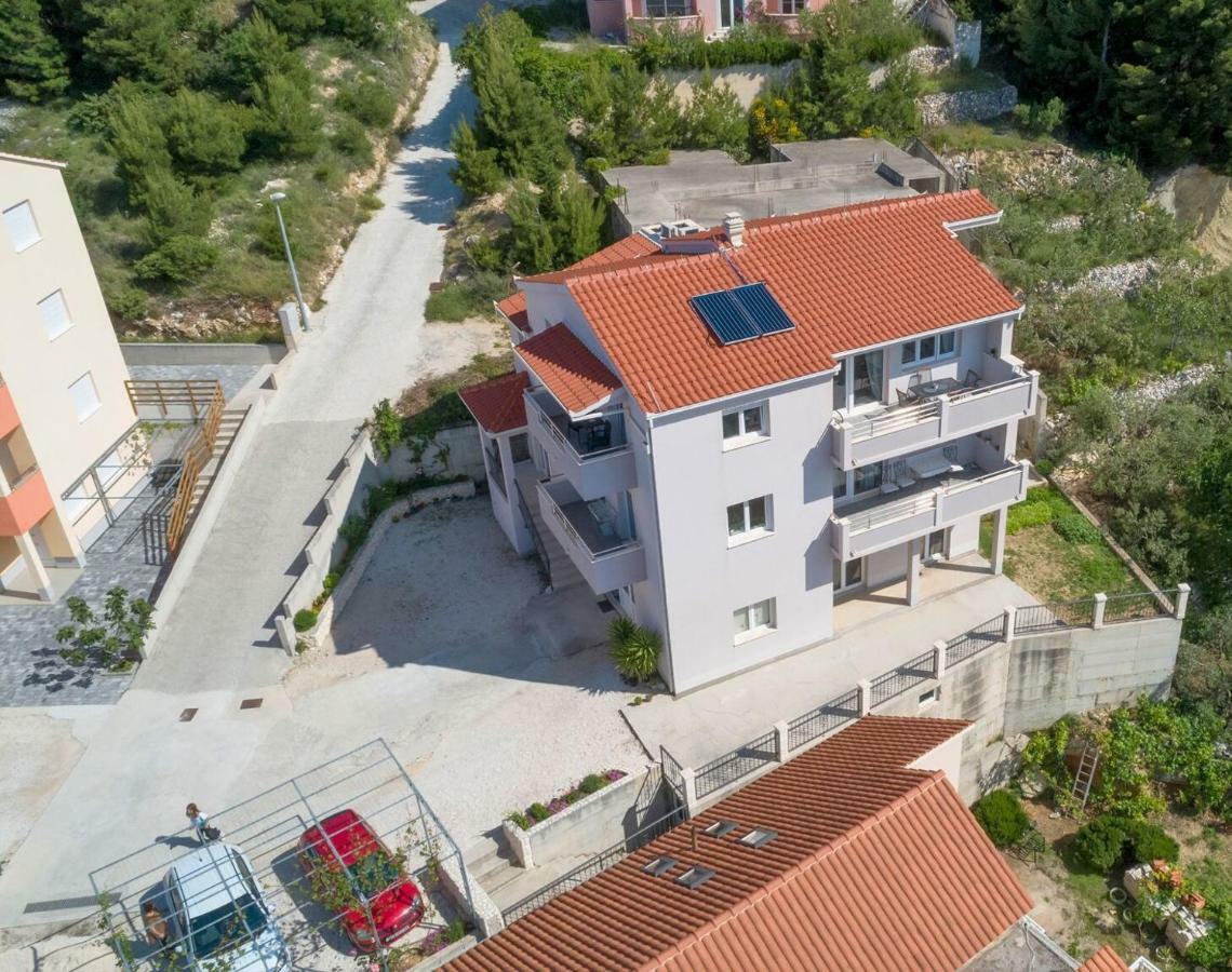 Apartmani Ticinovic Omiš Extérieur photo
